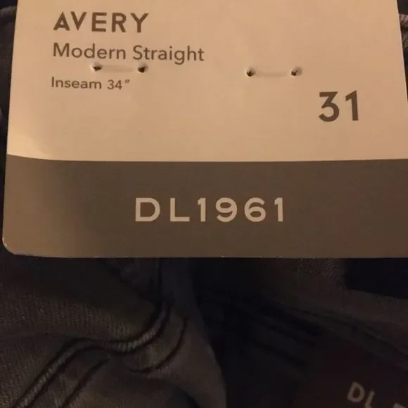 DL1961 Avery Modern Straight Leg Jeans NWT